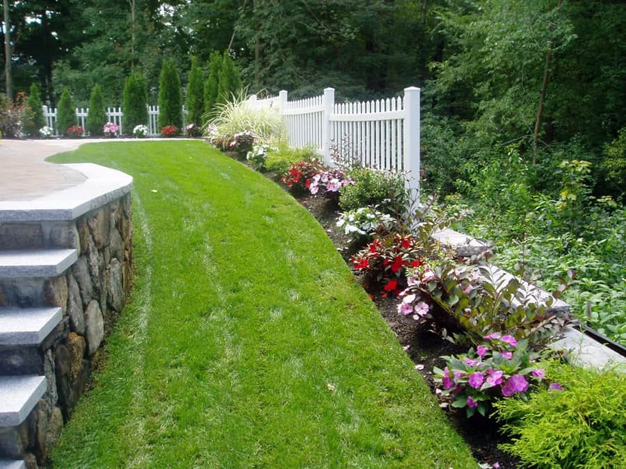 Your Guide to Woburn’s Elite Commercial Landscaping Providers