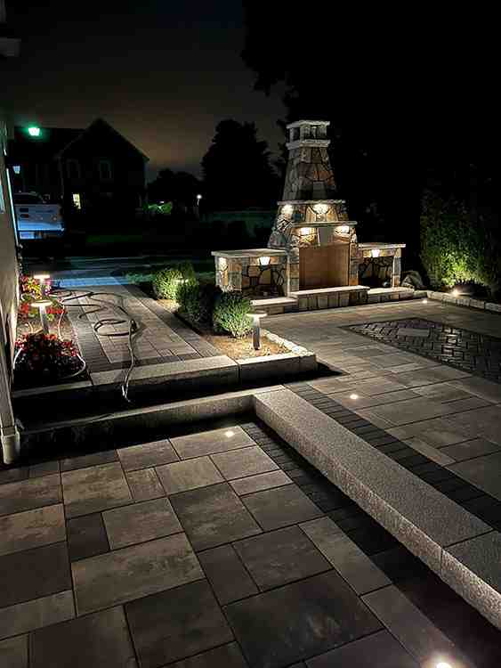 Crafting Culinary Perfection: Custom Outdoor Kitchen Insights Crafting Culinary Perfection: Custom Outdoor Kitchen Insights