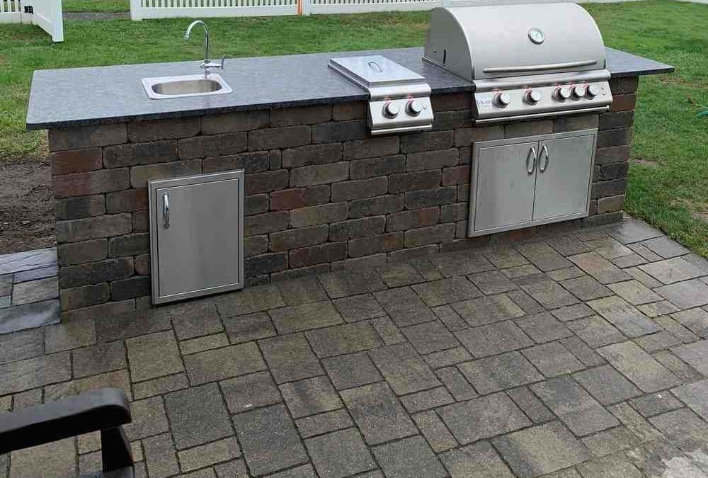 A Gallery of Outdoor Kitchens That Put Your Indoor Stove to Shame