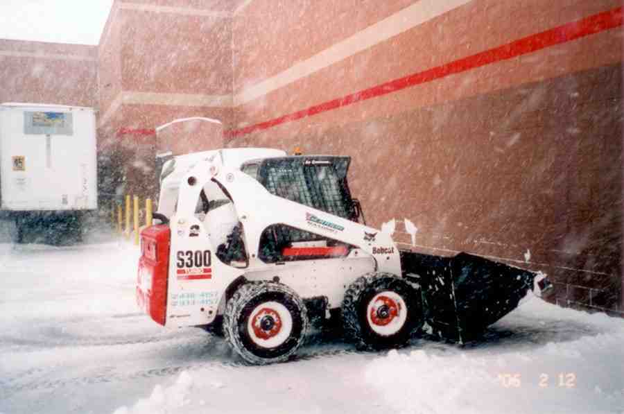 The Commercial Snow Plowing Playbook for Pros